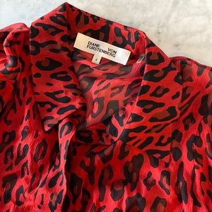 Diane Avon Furstenberg vintage red leopard print sheet crepe silk blouse